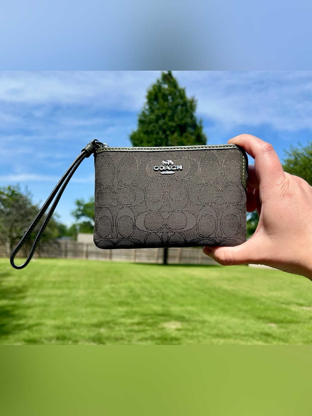 Coach Jacquard Signature Olive Green Zip Wristlet NWOT